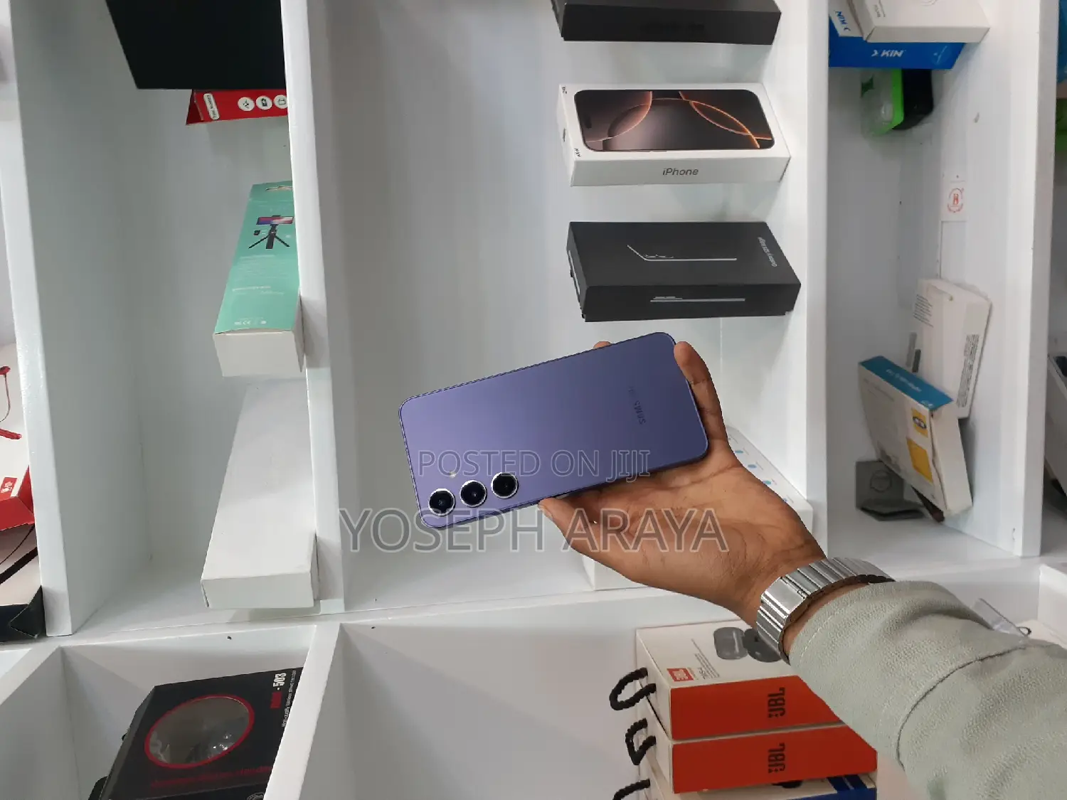 New Samsung Galaxy S24 Plus 256 GB Purple