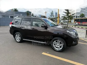 Toyota Land Cruiser Prado 2012 Black