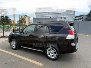 Toyota Land Cruiser Prado 2012 Black