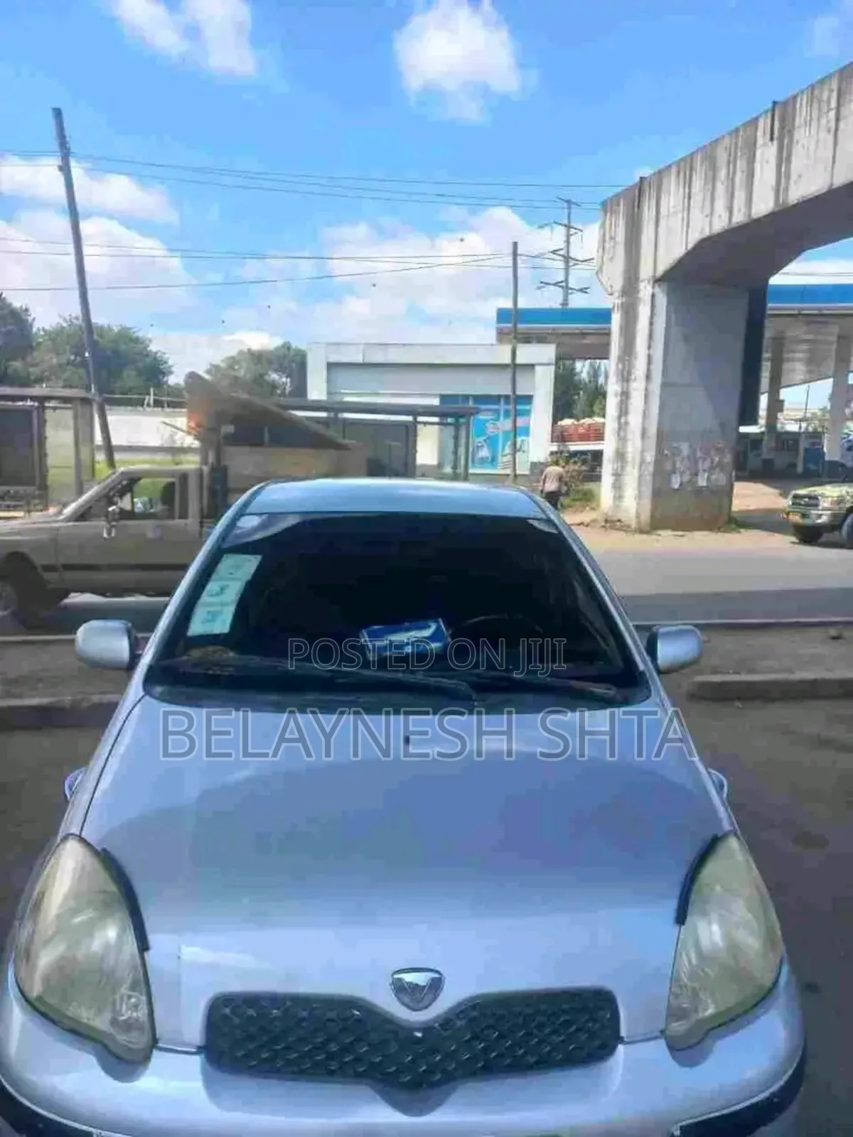 Toyota Vitz 2001 Black