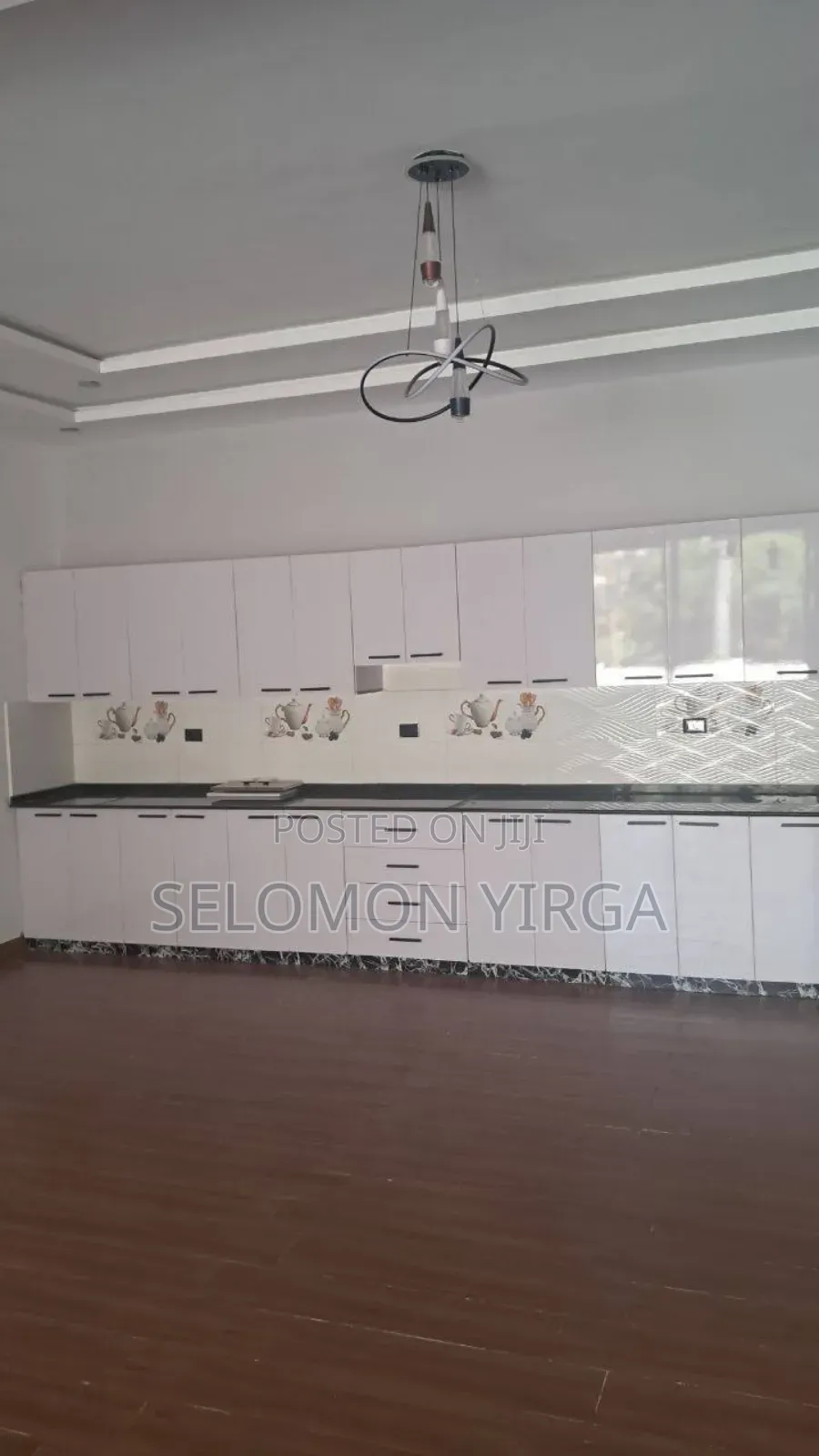 7bdrm Farm House in Adis Ababa, Bole for sale