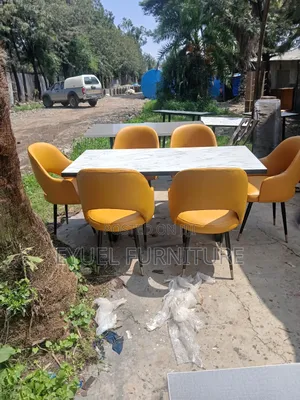 Tabel እና ወንበሮች በፈለጉት Designe እና አማራጭ