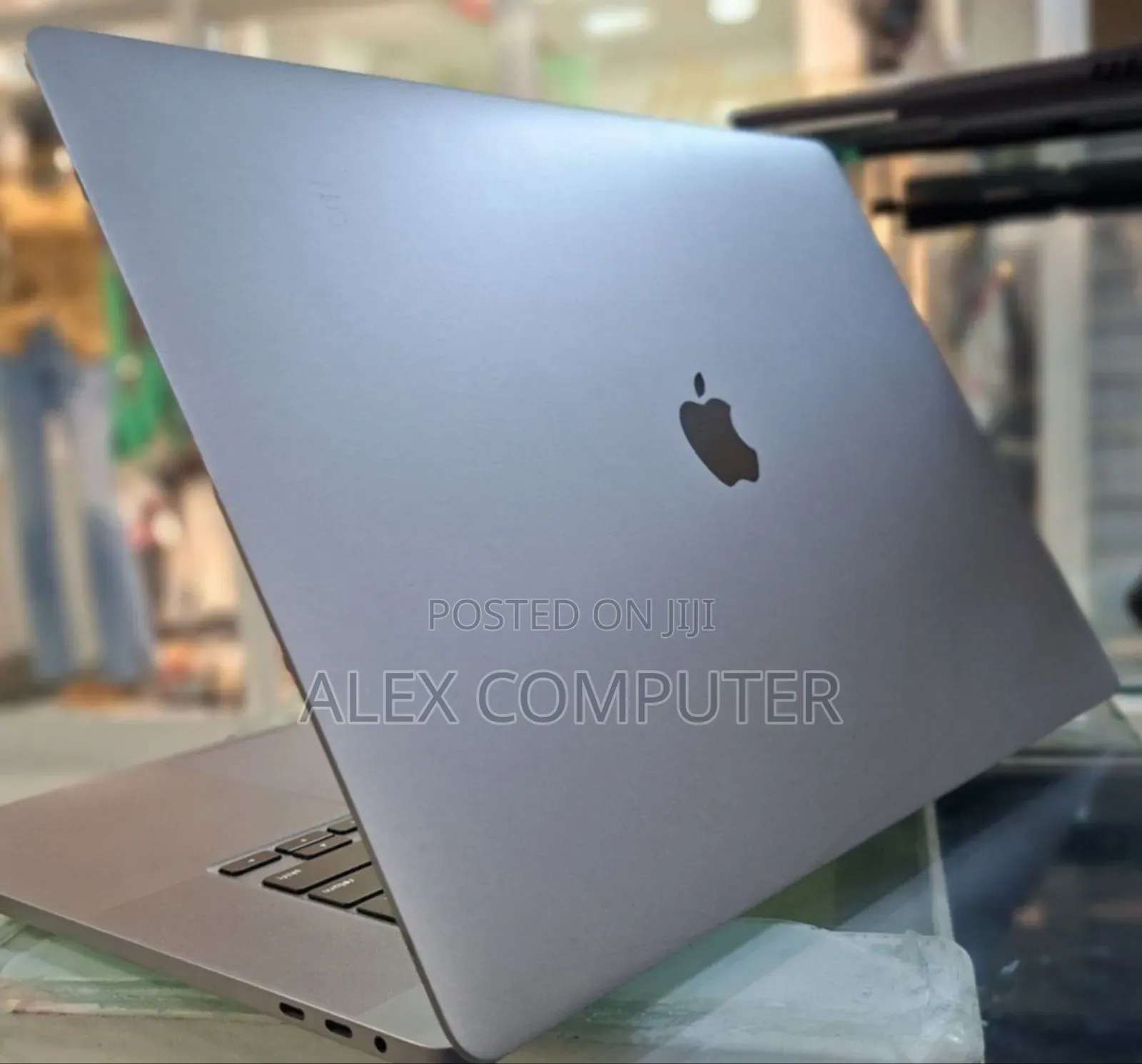 New Laptop Apple MacBook Pro 2019 32GB Intel Core I9 SSD 1T