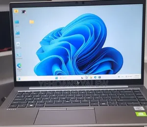 New Laptop HP ZBook Firefly 14 G7 32GB Intel Core I7 SSD 1T