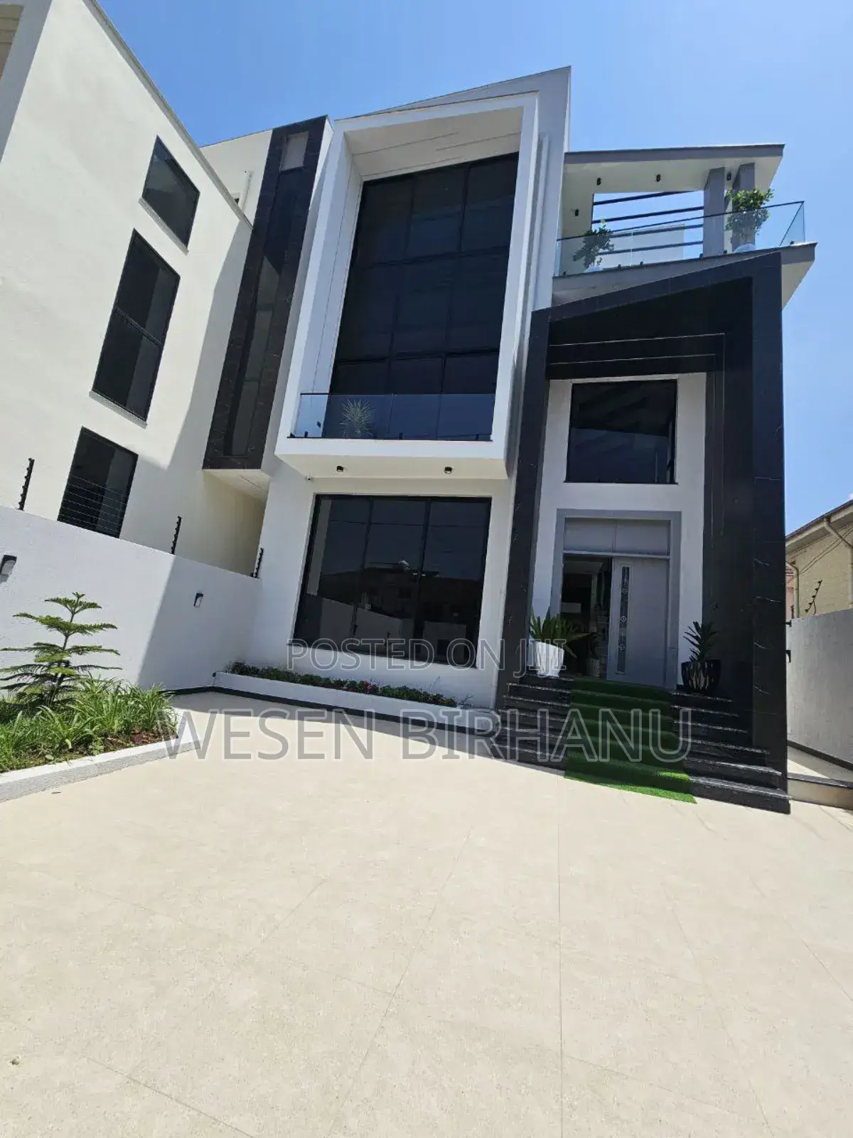 7bdrm Townhouse/Terrace in Ayat, Addis Ketema for sale