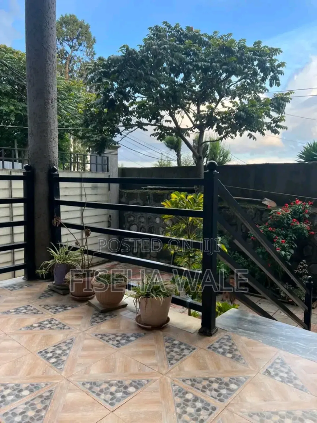 Furnished 4bdrm Villa in አዲሱ ገበያ, Gullele for sale