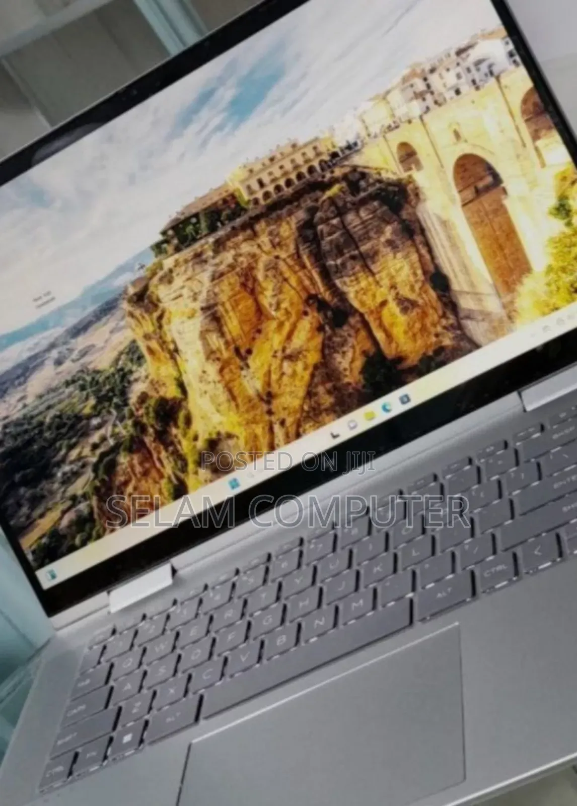 New Laptop HP Envy X360 16GB Intel Core I5 SSD 512GB