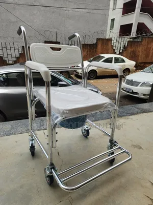 Photo - Wheelchair庭上commode Wheelchair段考commode Wheelchair Medical