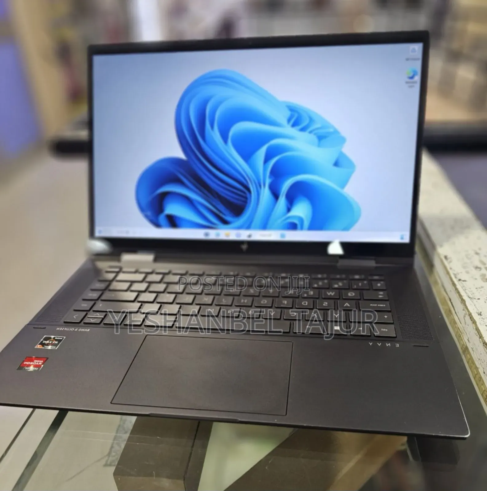 New Laptop HP Envy X360 16GB AMD Ryzen 7 SSD 512GB