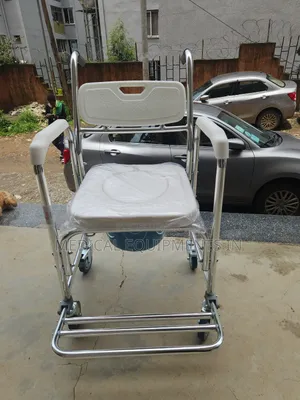 Photo - Commode Wheelchair直到commode Wheelchair峒你commode Wheelchair