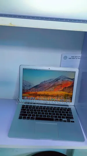 Laptop Apple MacBook Air 2015 4GB Intel Core I5 SSD 128GB