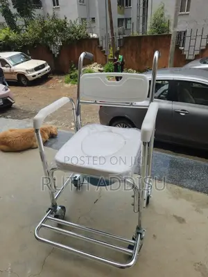 Commode Wheelchair向它commode Wheelchair管理wheelchair Commode