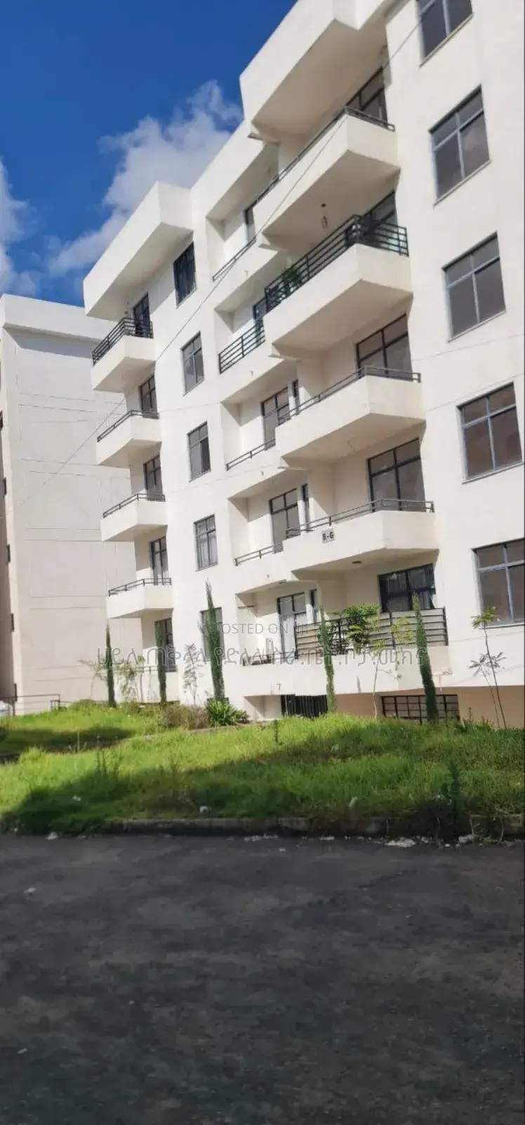 Furnished 3bdrm Apartment in Ayat Nohi Real, Yeka for sale