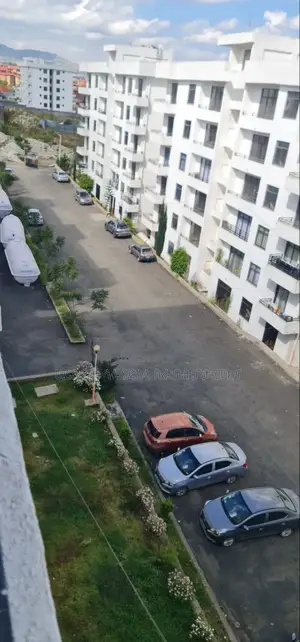 Furnished 3bdrm Apartment in Ayat Nohi Real, Yeka for sale