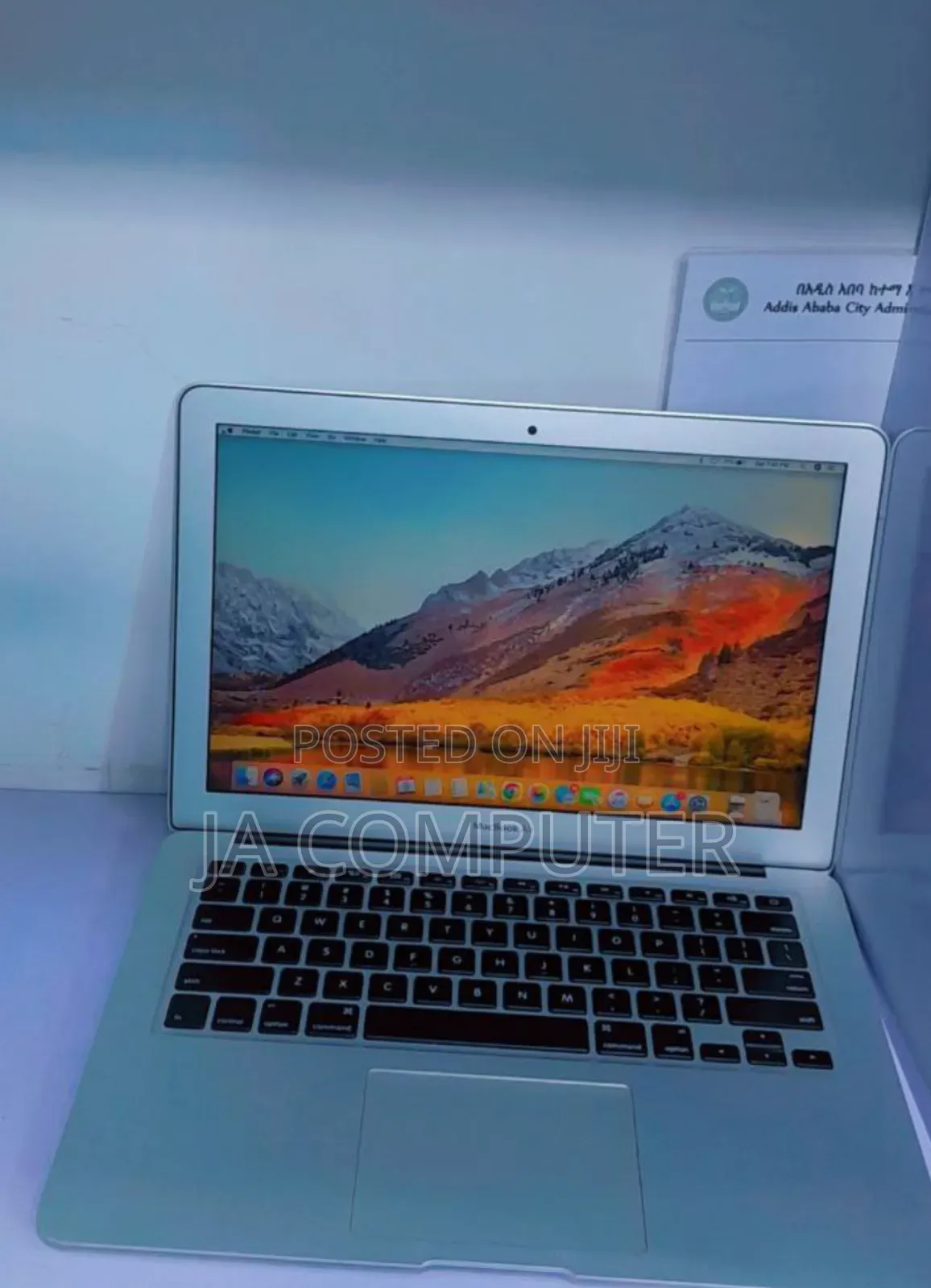 New Laptop Apple MacBook Air 2013 4GB Intel Core I5 SSD 128GB