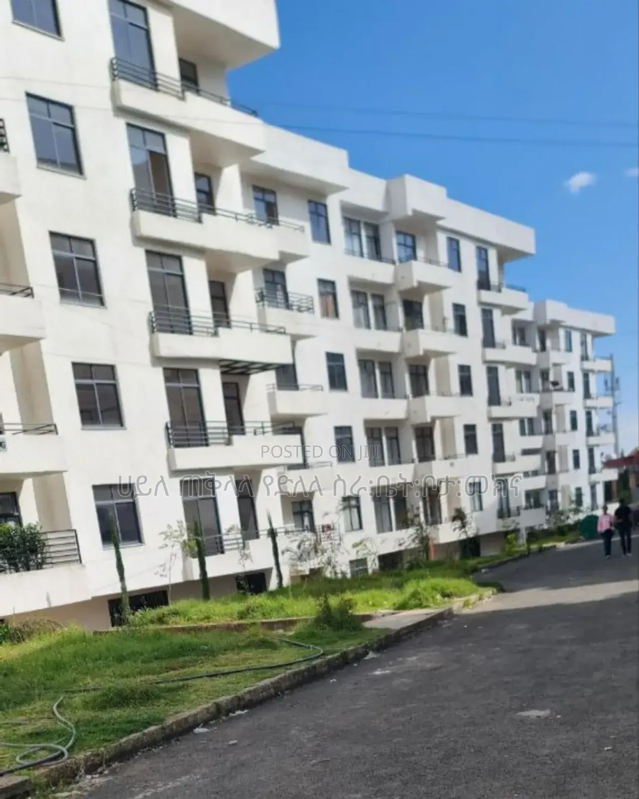 Furnished 3bdrm Apartment in Ayat Nohi Real, Yeka for sale