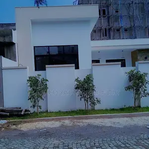 Furnished 5bdrm Villa in Summit Washington, Yeka for sale