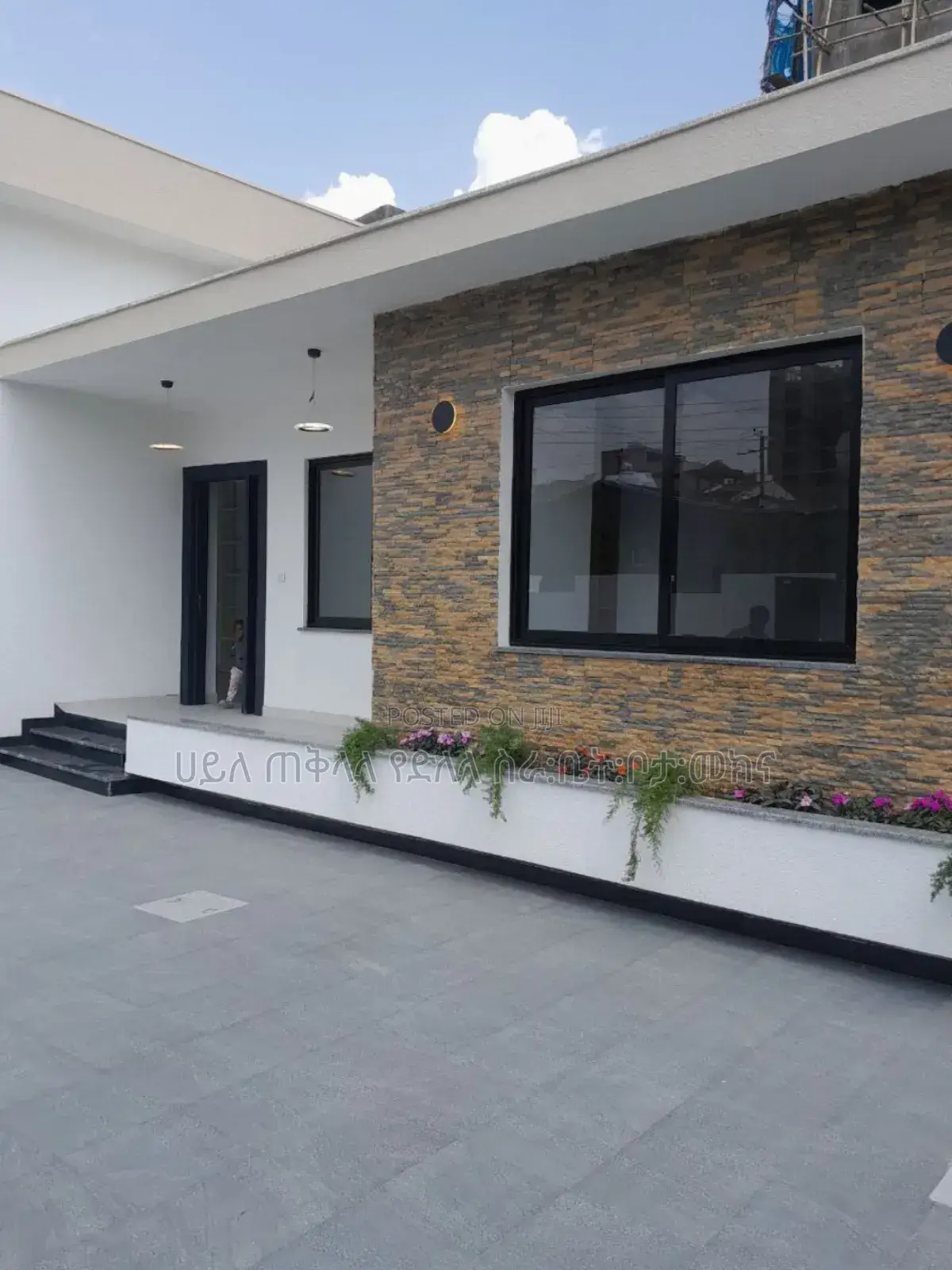 Furnished 5bdrm Villa in Summit Washington, Yeka for sale