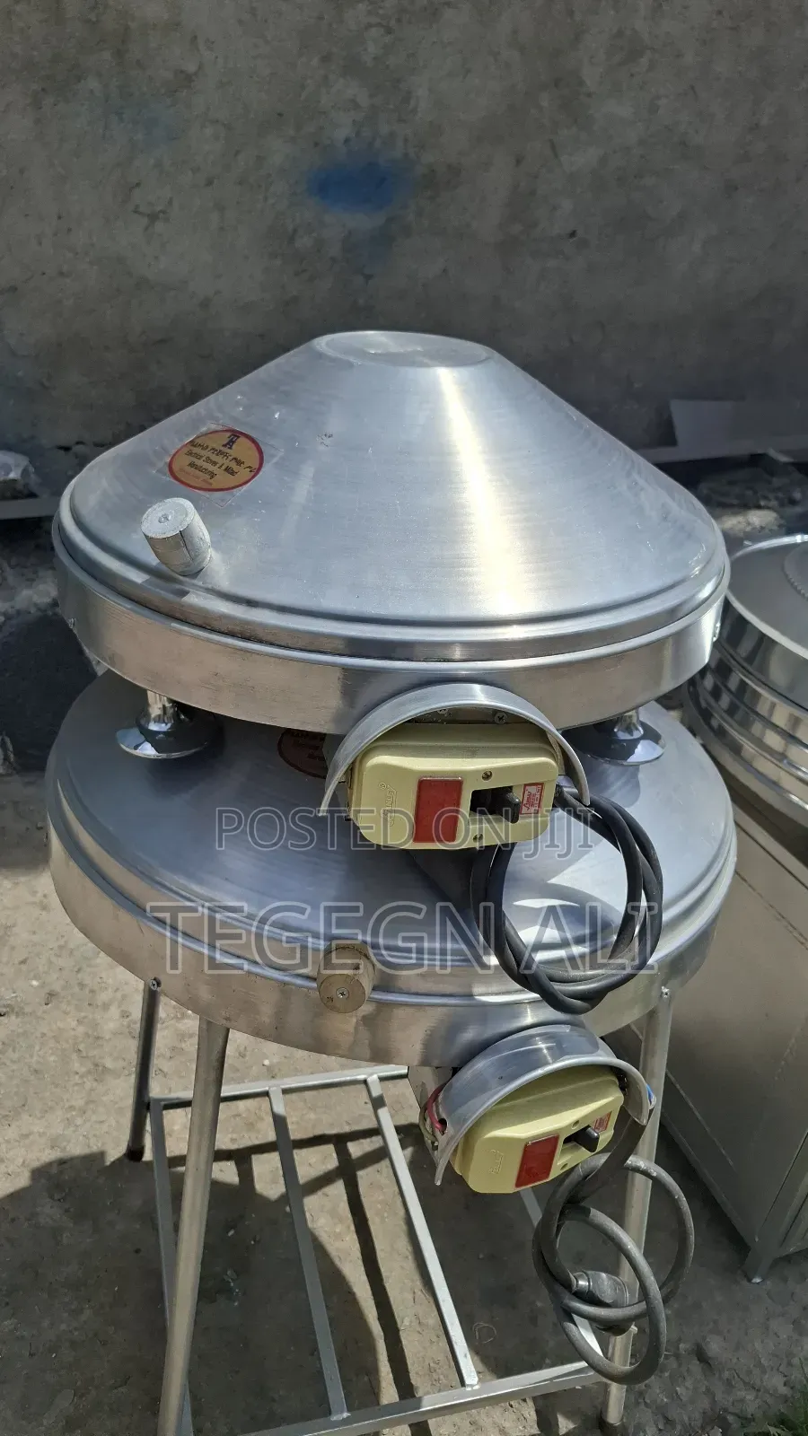 ዘመናዊ የእንጀራ ምጣዶች