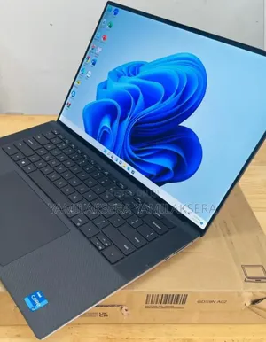 New Laptop Dell Precision 7750 32GB Intel Core I9 SSD 1T