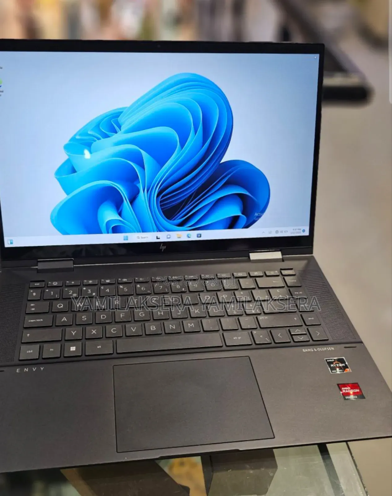 New Laptop HP Envy X360 16GB AMD Ryzen 7 SSD 512GB