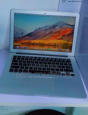 New Laptop Apple MacBook Air 2013 4GB Intel Core I5 SSD 128GB