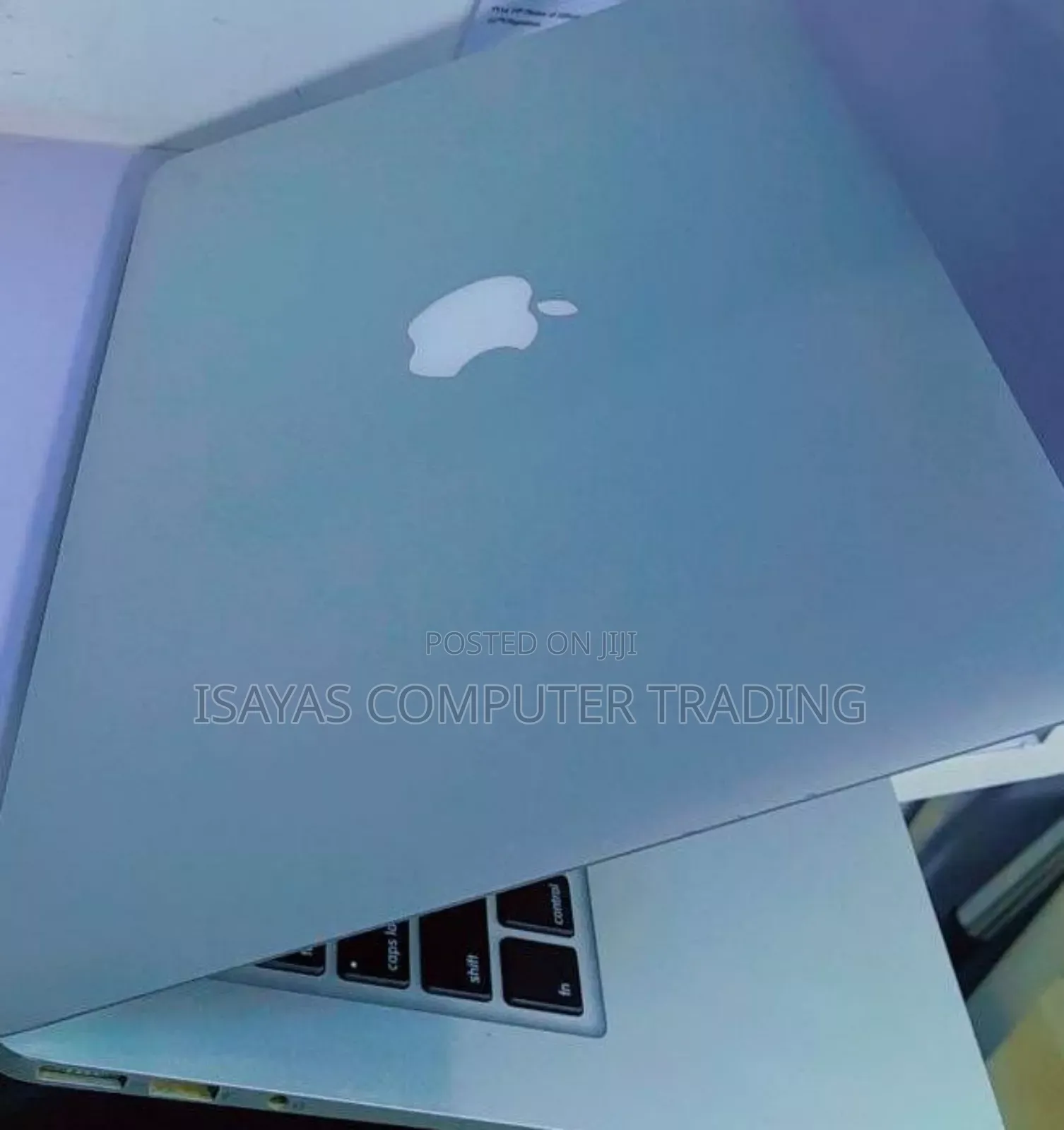 New Laptop Apple MacBook Air 2013 4GB Intel Core I5 SSD 128GB