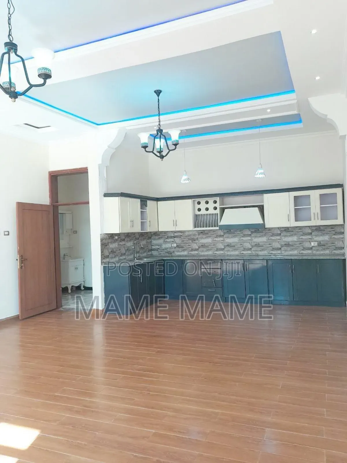 5bdrm Villa in Addis Abeba, Bole for sale