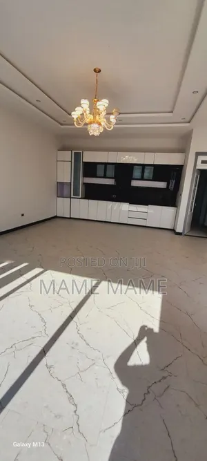 5bdrm House in Addis Abeba, Bole for sale