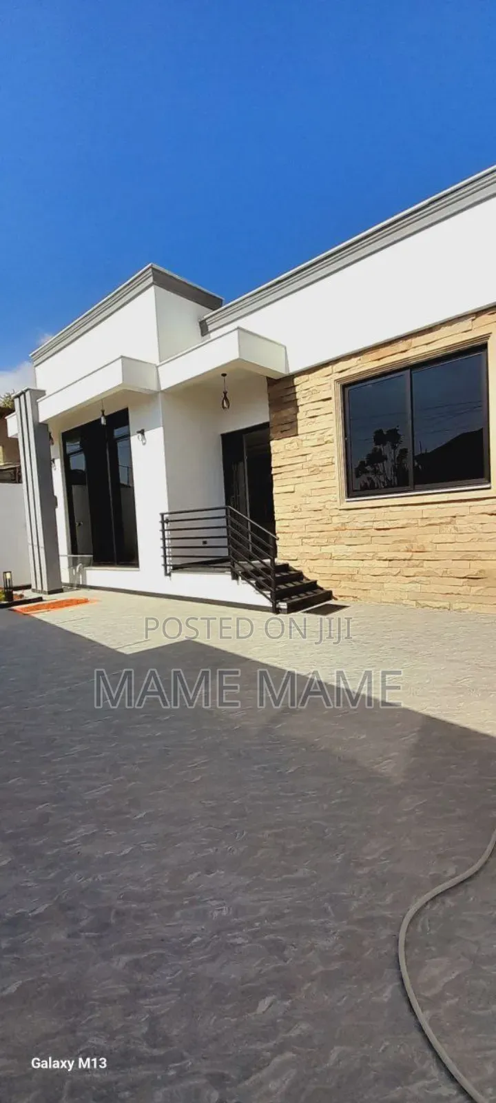 5bdrm House in Addis Abeba, Bole for sale