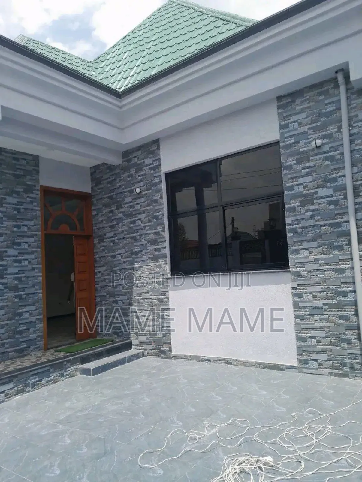 5bdrm Villa in Addis Abeba, Bole for sale