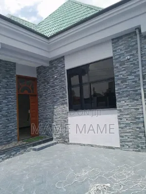 5bdrm Villa in Addis Abeba, Bole for sale