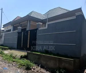 Furnished 3bdrm Villa in Bole for sale