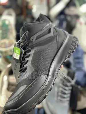 Men’S Black Mid High Comfortable Boots for Hiking Cycling