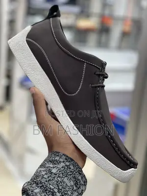 Clarks Wallabees Suede Brown X White Loafers