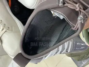 Clarks Wallabees Suede Brown X White Loafers