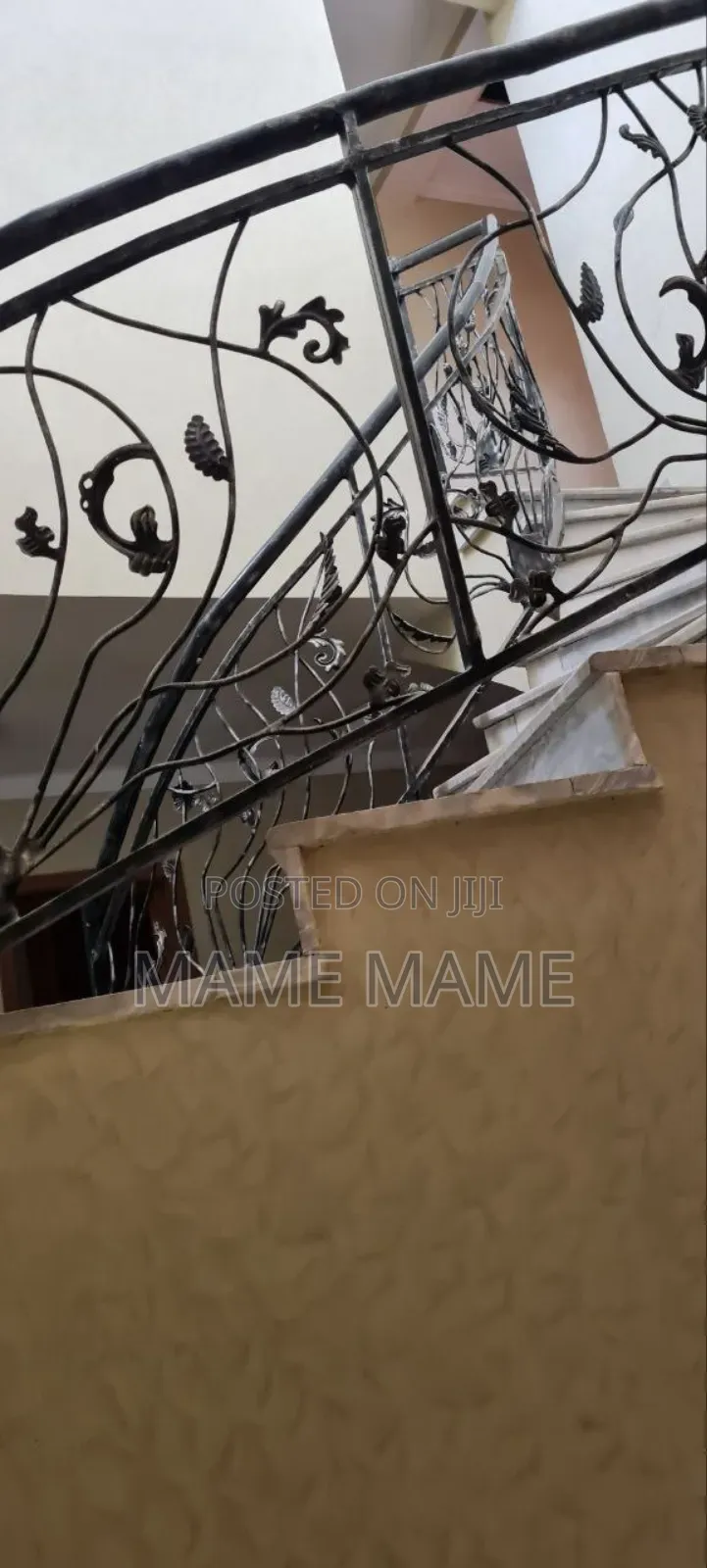 5bdrm House in Addis Abeba, Bole for sale