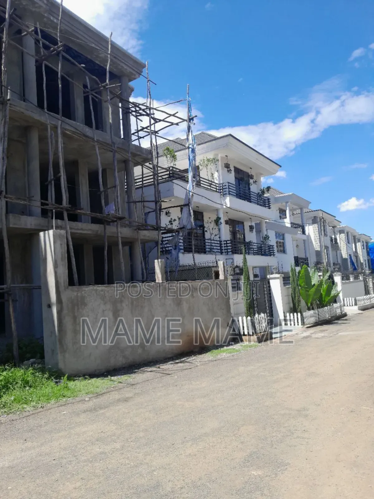 7bdrm House in Addis Abeba, Bole for sale