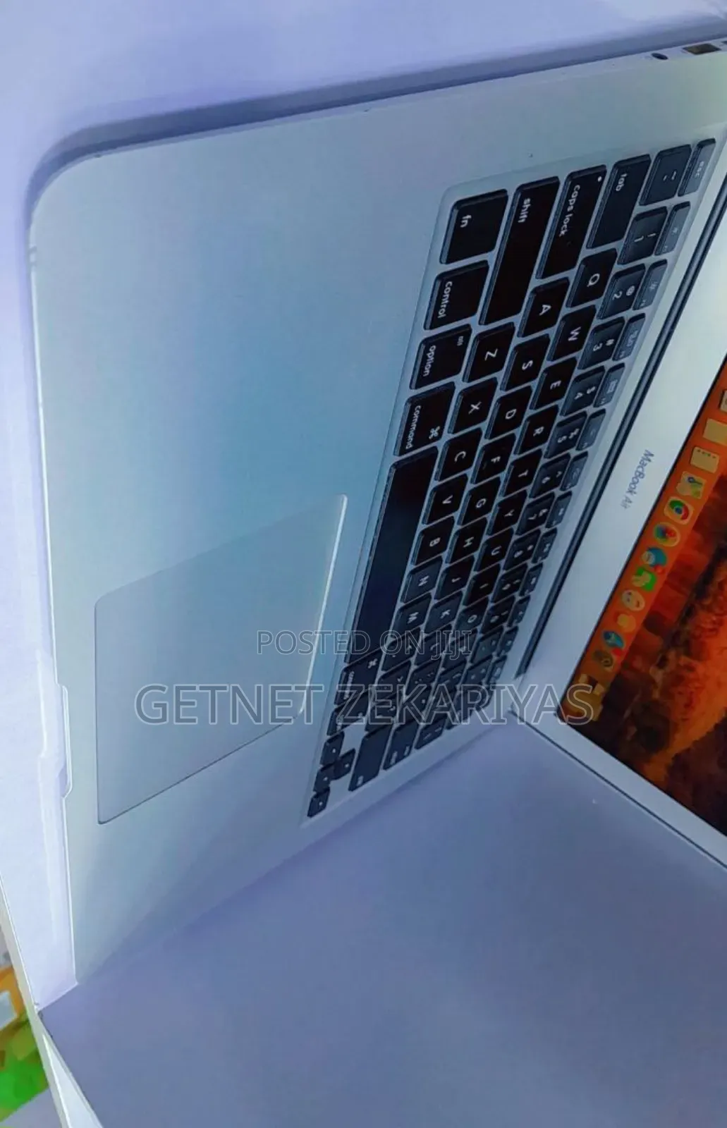 New Laptop Apple MacBook Air 2013 4GB Intel Core I5 SSD 128GB