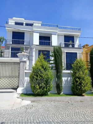 9bdrm House in Addis Abeba, Bole for sale