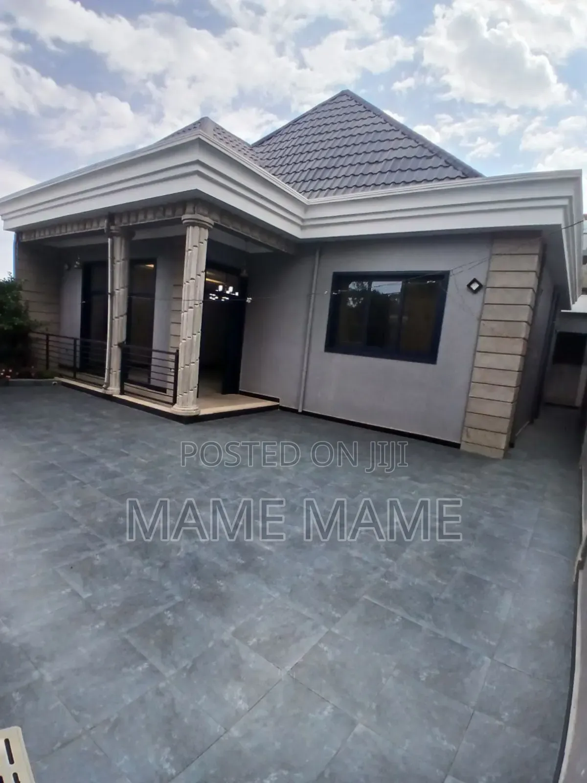 5bdrm House in Addis Abeba, Bole for sale