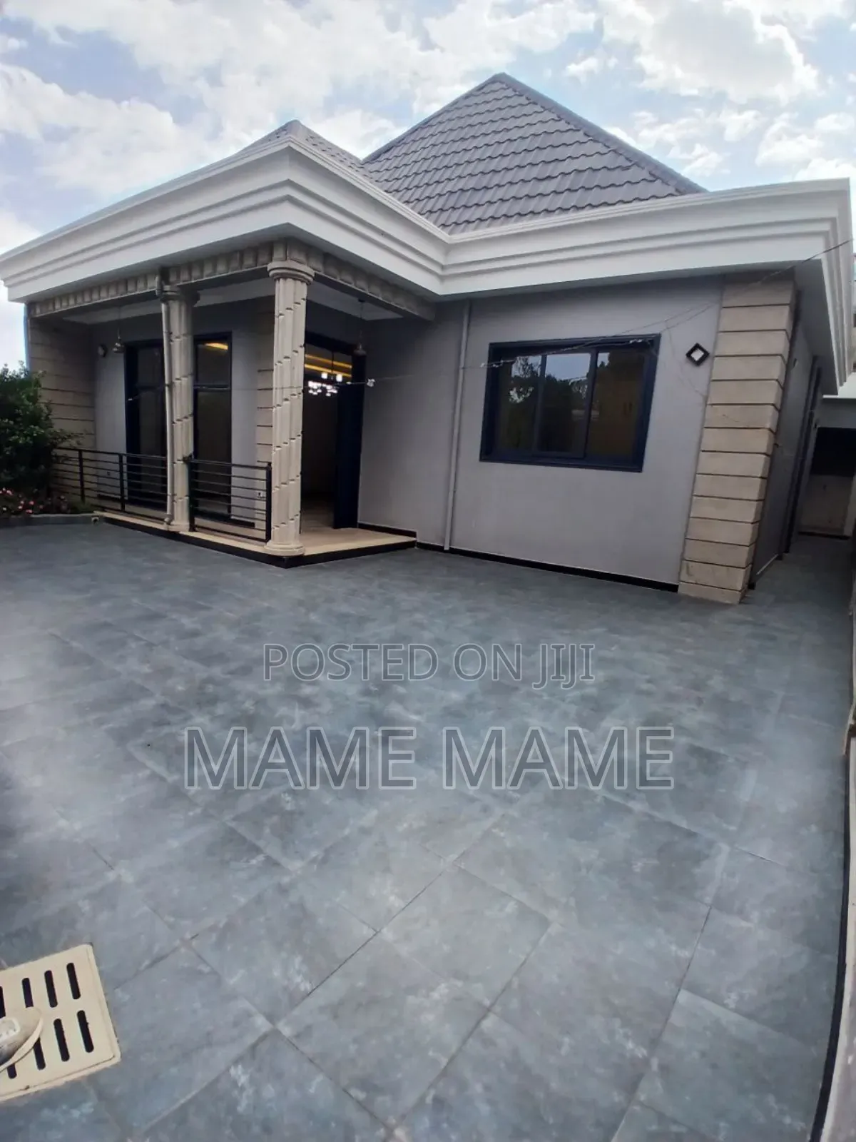 5bdrm House in Addis Abeba, Bole for sale