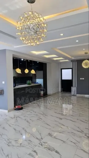 7bdrm House in Addis Abeba, Bole for sale