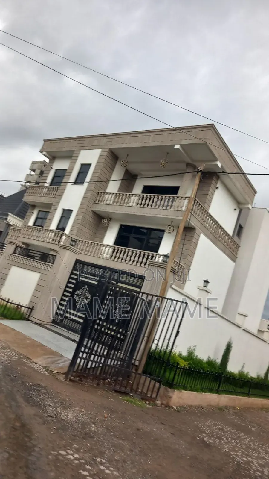 9bdrm House in Addis Abeba, Bole for sale