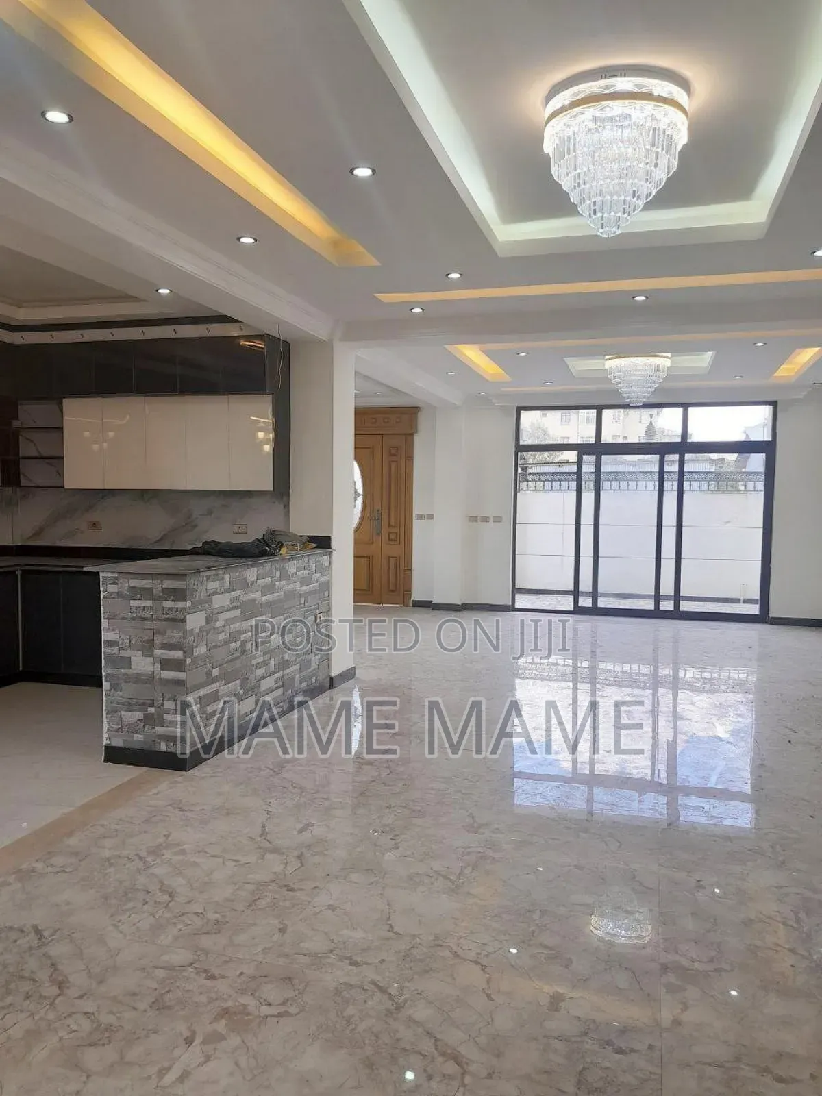 7bdrm House in Addis Abeba, Bole for sale