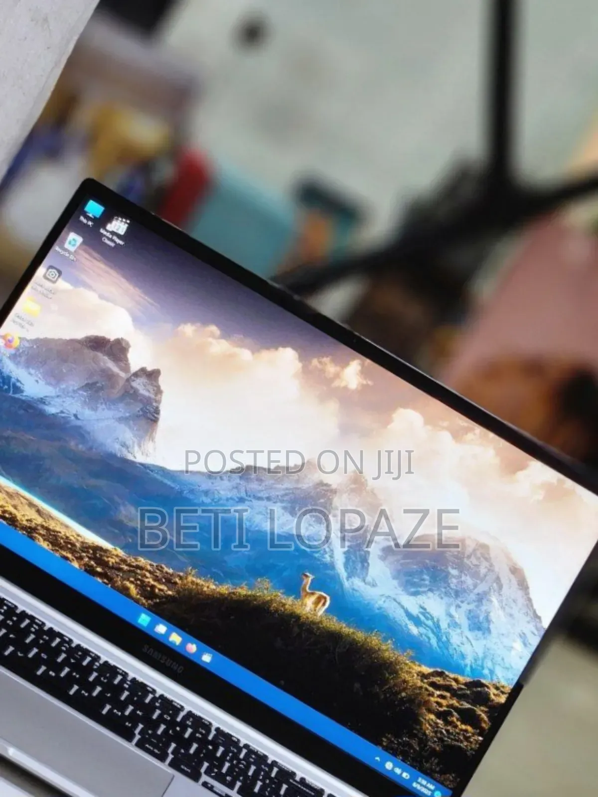 New Laptop Samsung Galaxy Book4 Ultra 8GB Intel Core I5 SSD 256GB