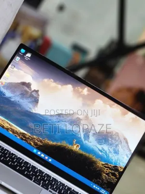 New Laptop Samsung Galaxy Book4 Ultra 8GB Intel Core I5 SSD 256GB