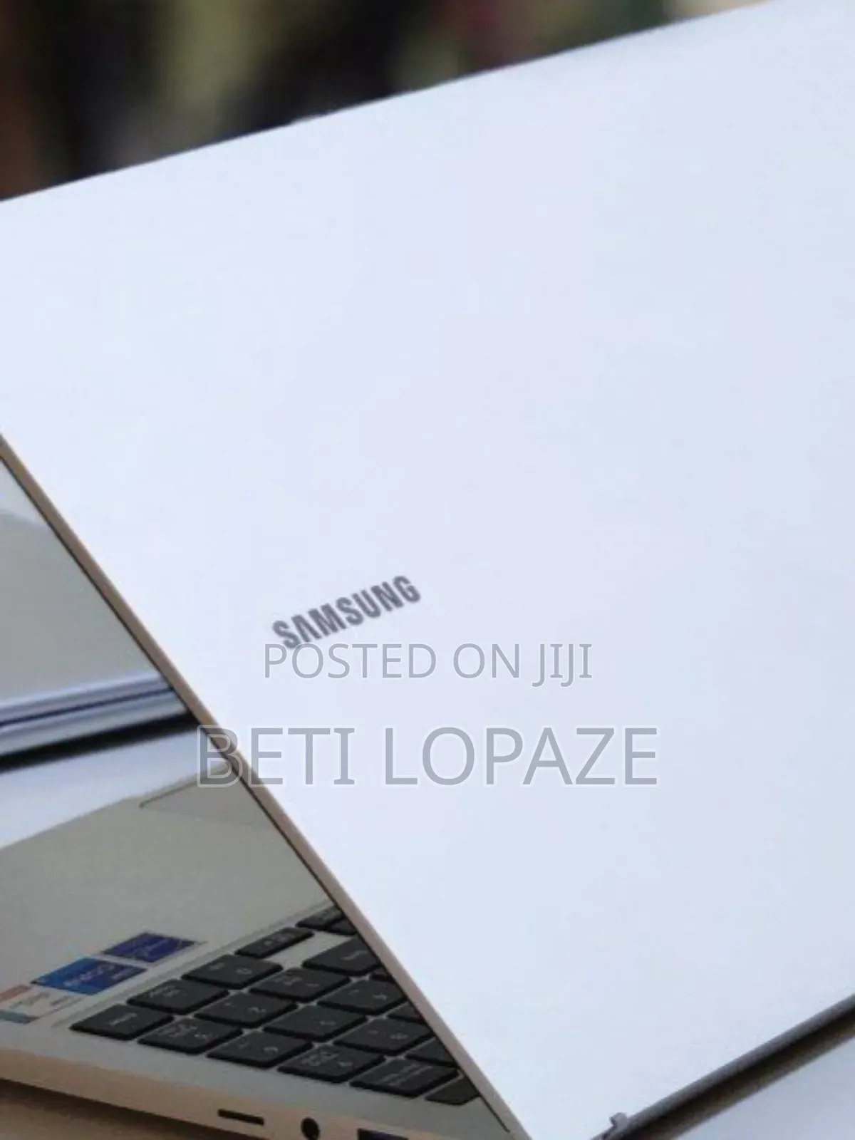 New Laptop Samsung Galaxy Book4 Ultra 8GB Intel Core I5 SSD 256GB