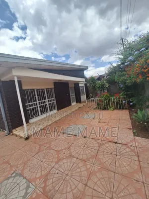 5bdrm House in Addis Abeba, Bole for sale