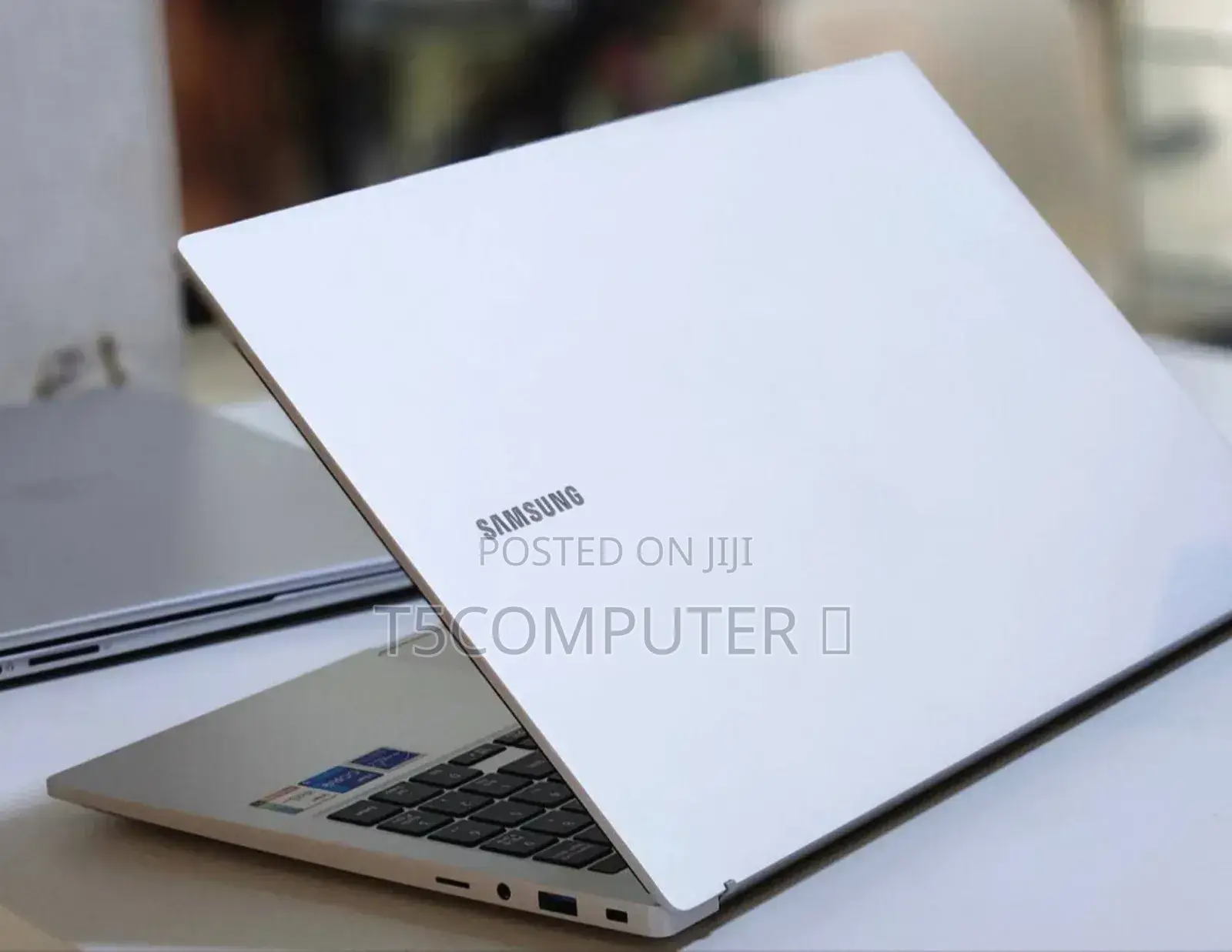 New Laptop Samsung Galaxy Book 2 8GB Intel Core I5 SSD 256GB